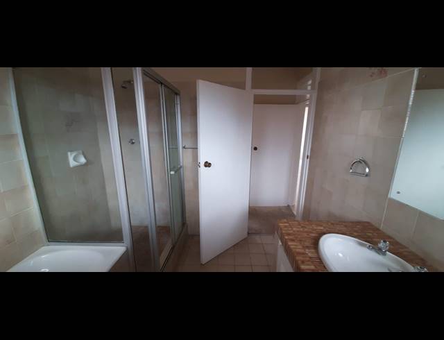 2 BEDROOM FLAT RENTED IN MORNINGSIDE